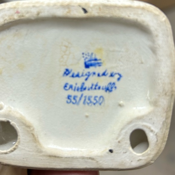 Vintage Erich Stauffer girl with watering can figurine - Picture 5 of 5